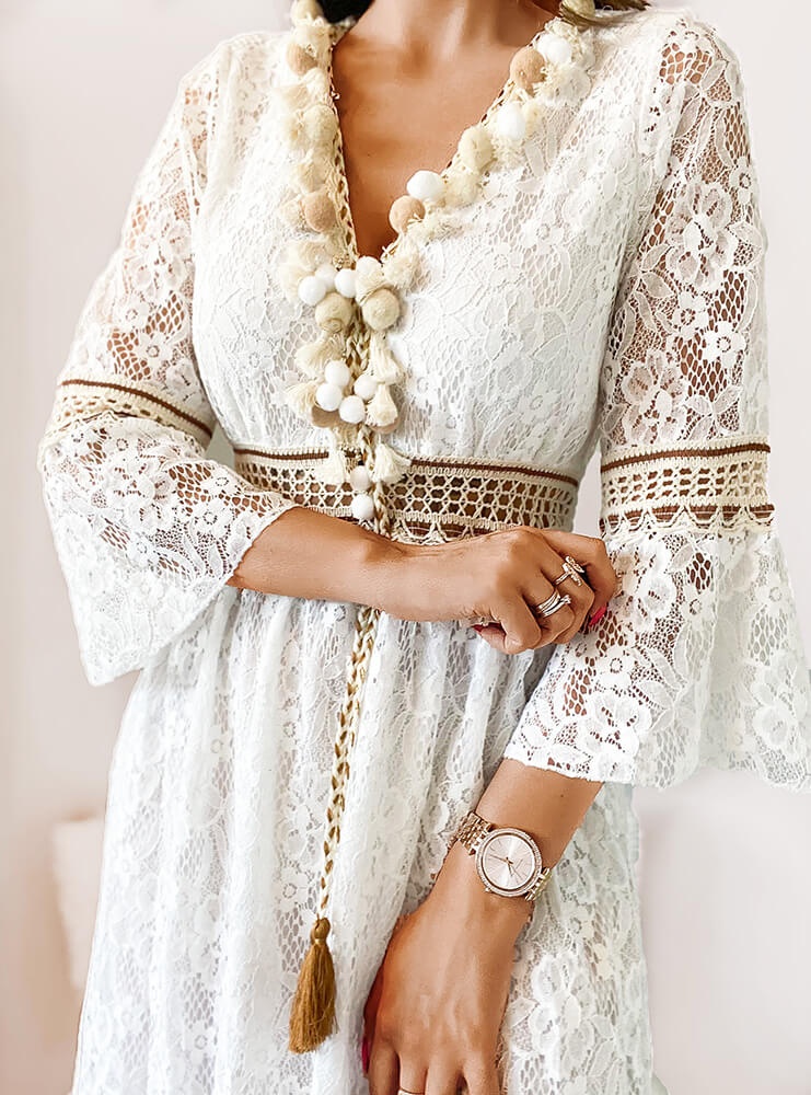 Biała sukienka z koronki Kaje