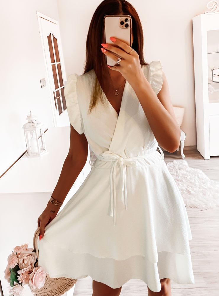 Biała sukienka z falbankami Diki