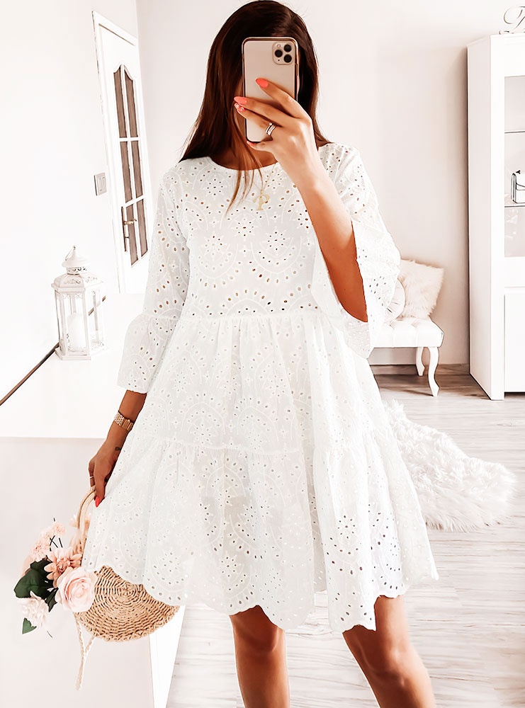 Biała ażurkowa sukienka Lovita