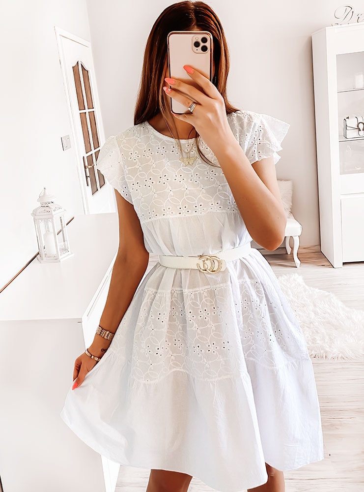 Biała ażurkowa sukienka Patii