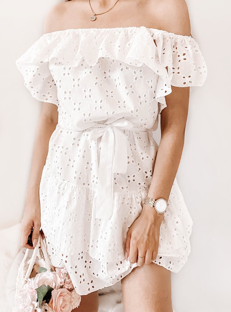 Biała ażurkowa sukienka hiszpanka Asteer