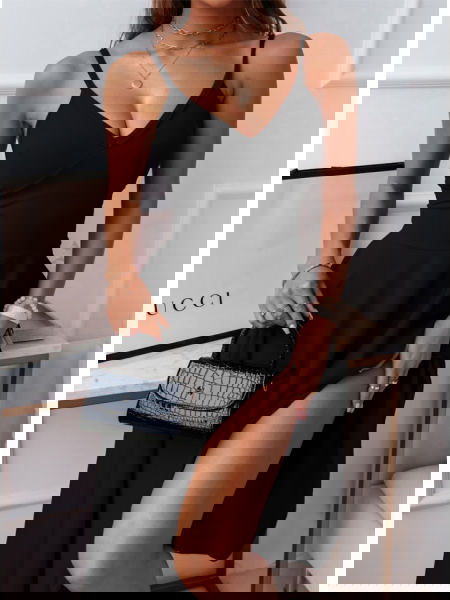 Czarna rozkloszowana... 2