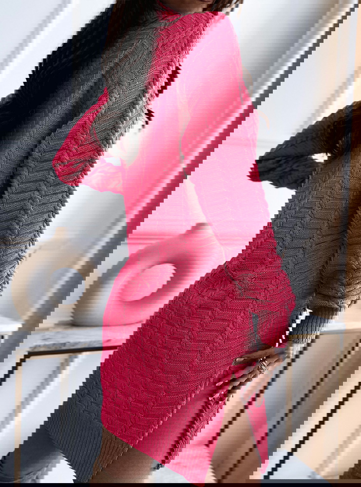 Swetrowa sukienka z kieszeniami...