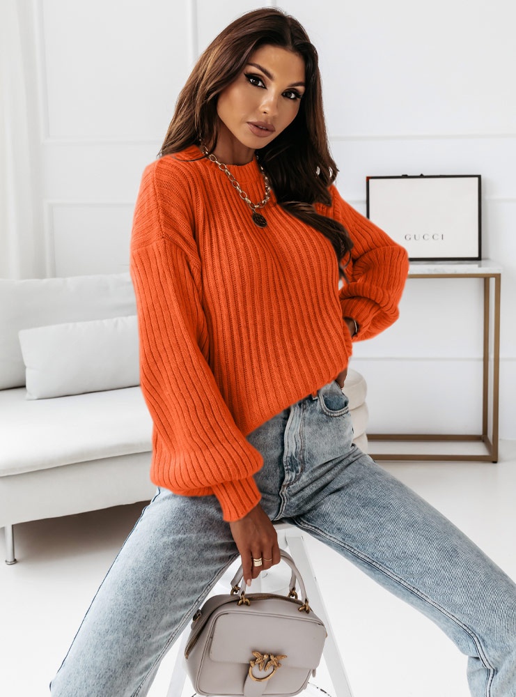 Pomarańczowy sweter z szerokimi...