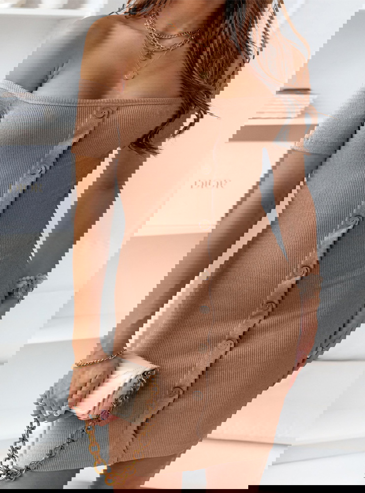 Beżowa prążkowana sukienka hiszpanka...