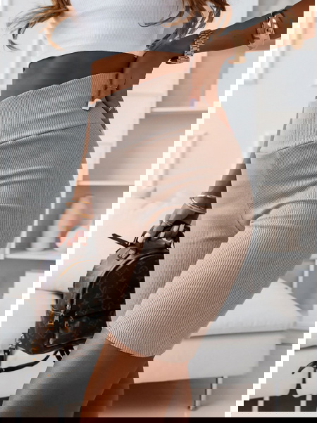 Beżowe prążkowane kolarki... 2