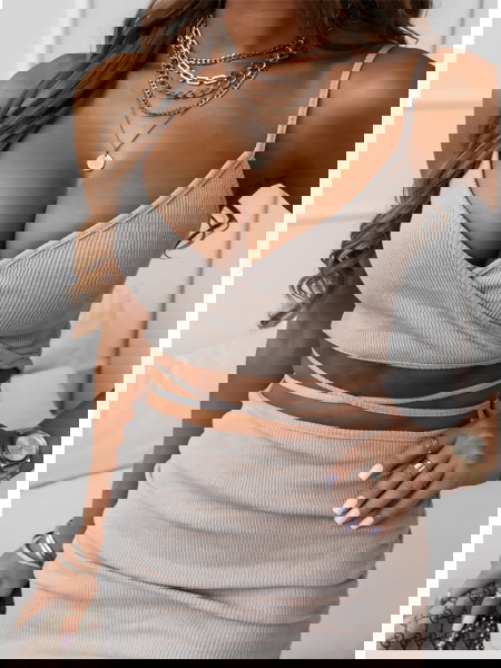 Beżowa sukienka prążkowana... 2