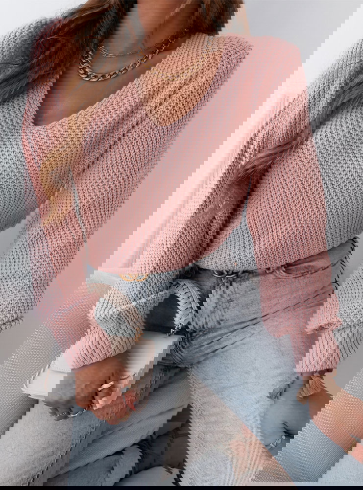 Pudrowy sweter z dekoltem w serek Leryy