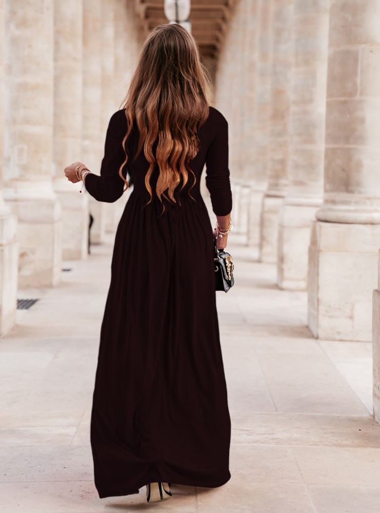 Czarna długa sukienka z przekładanym...