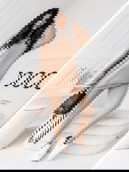 Beżowy komplet logowana... 2