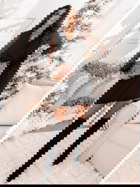 Czarna sukienka z... 2