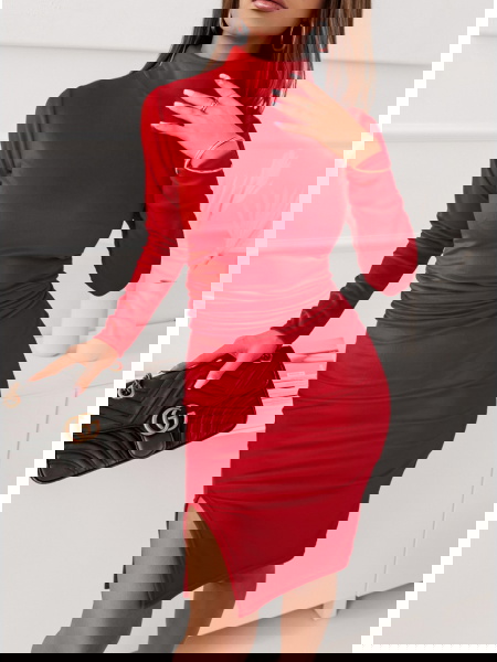 Malinowa welurowa sukienka... 2