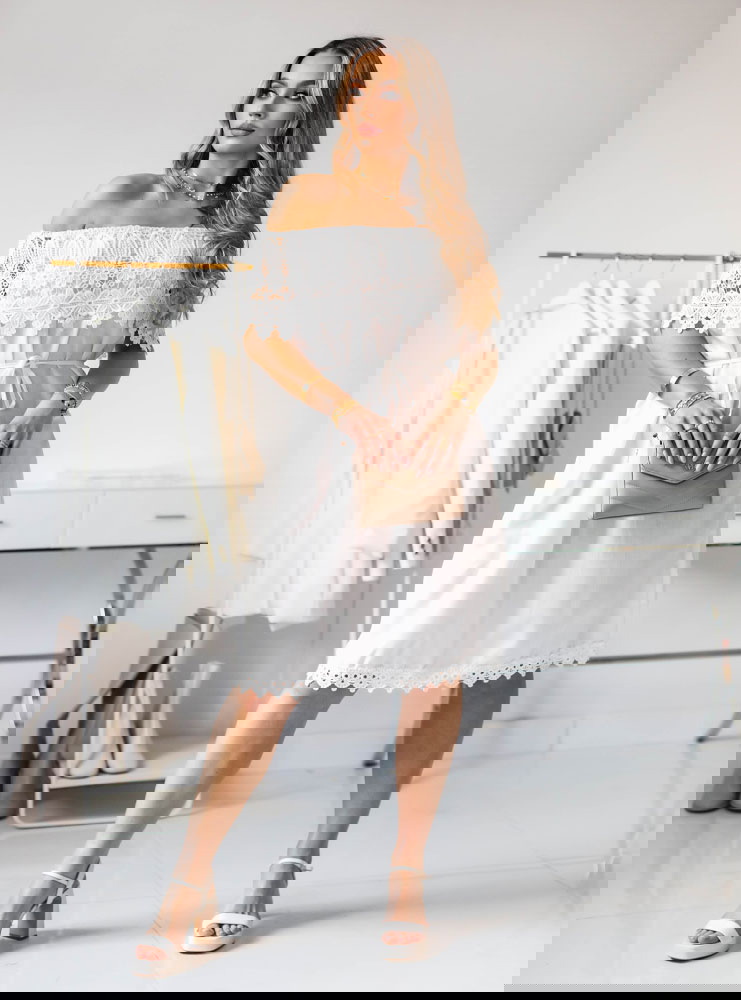 Biała sukienka typu hiszpanka z...