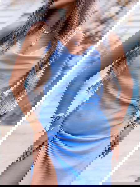 Błękitna satynowa długa... 2