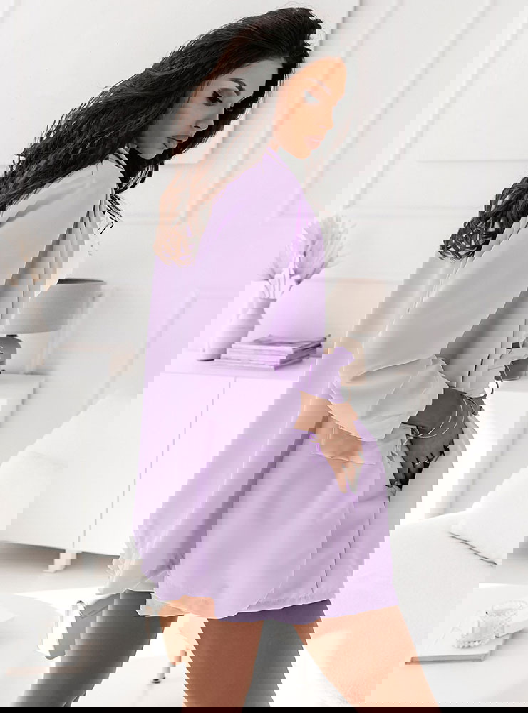 Liliowy komplet marynarka i spodenki...