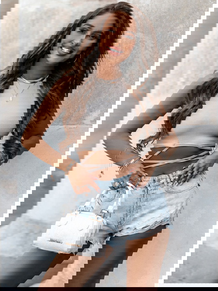 Beżowa bluzka crop top z... 2