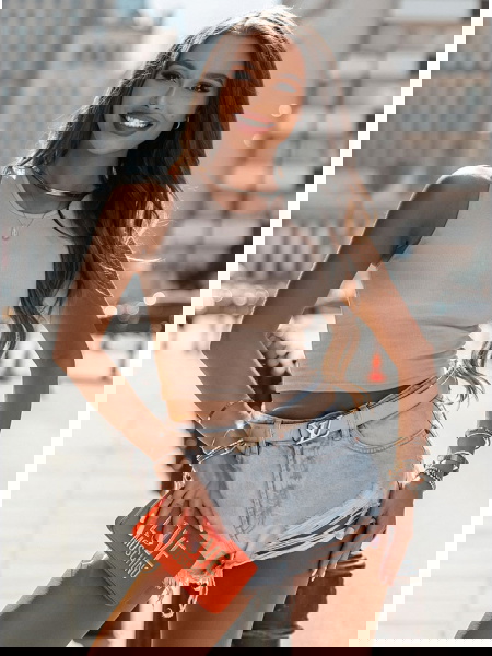 Beżowy top na ramiączka... 2