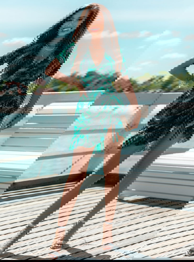 Wzorzysta dopasowana sukienka z...