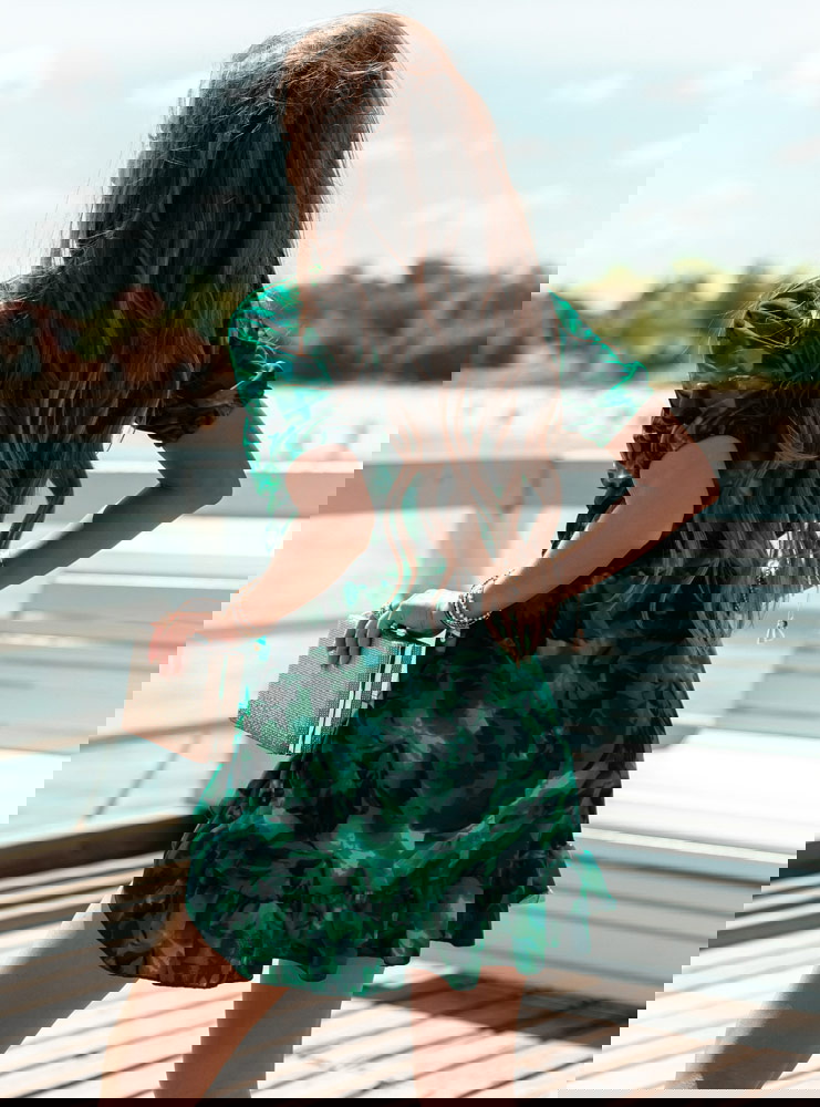 Wzorzysta dopasowana sukienka z...