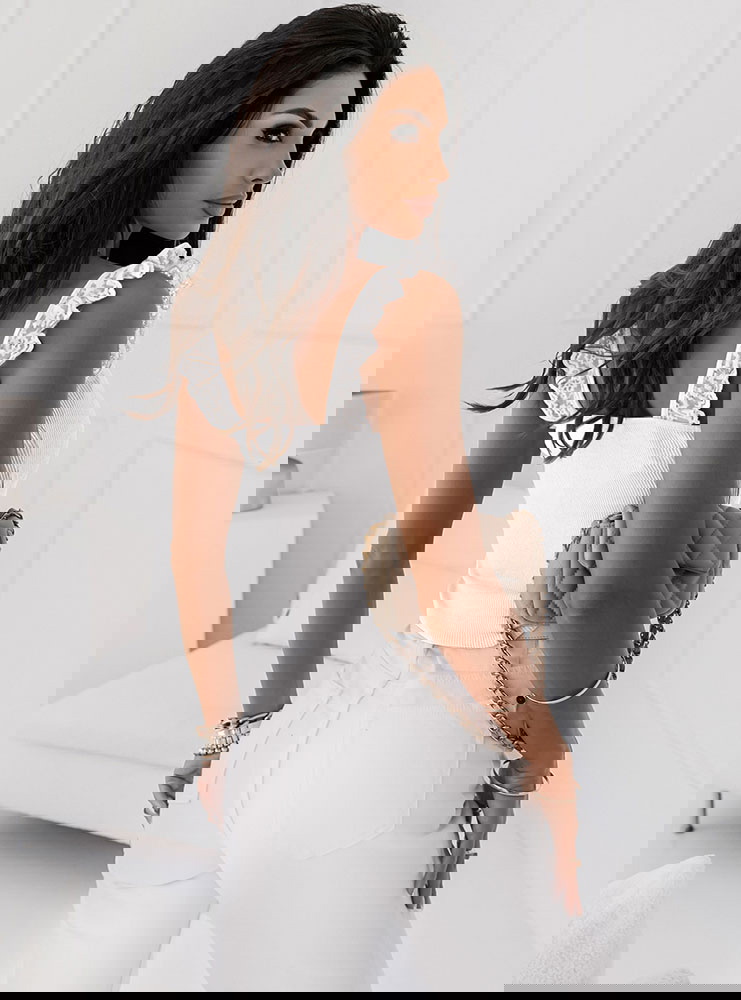 Biała prążkowana bluzka na...