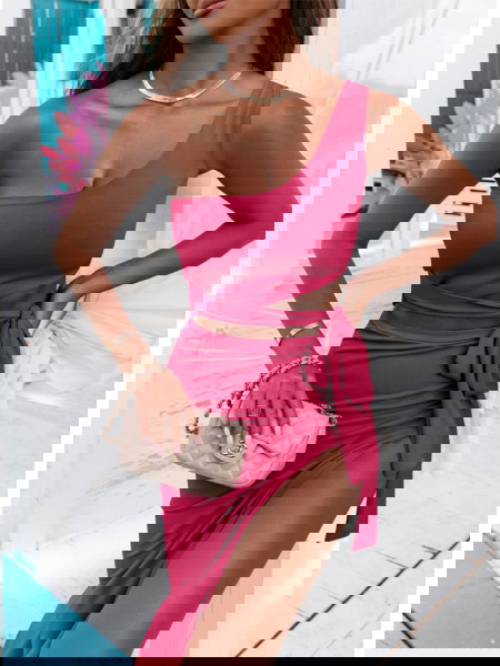 Sukienka z wiązaniem w... 2