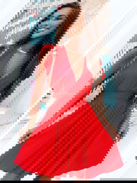 Malinowa sukienka z krótkim... 2