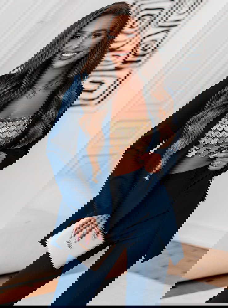 Granatowy garnitur marynarka ze...