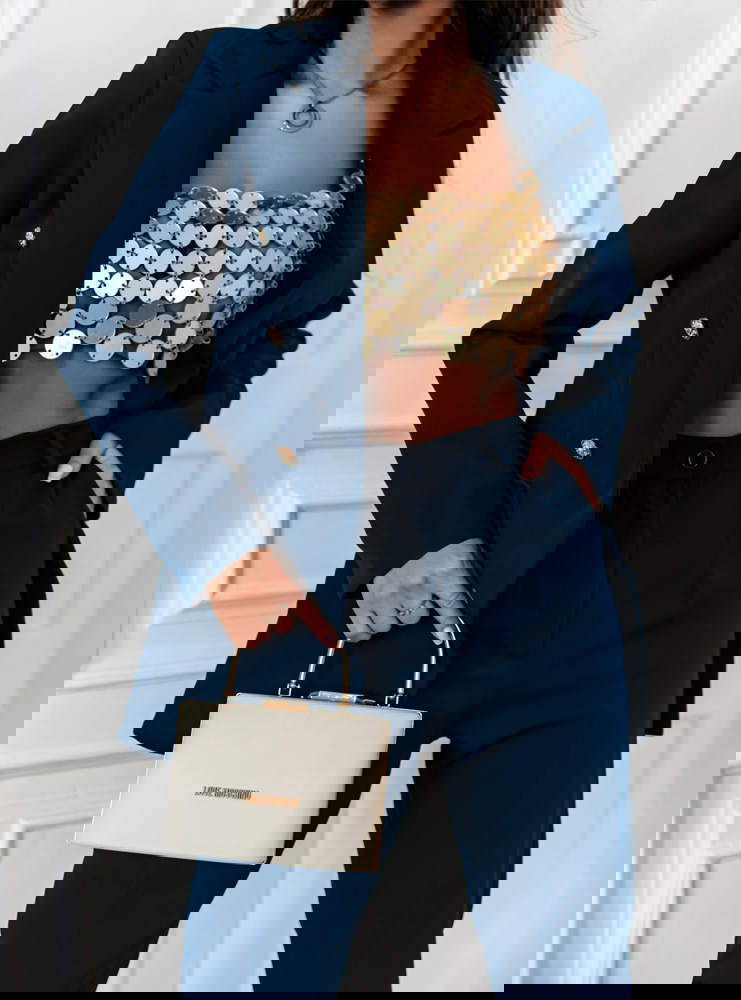 Granatowy garnitur marynarka ze...