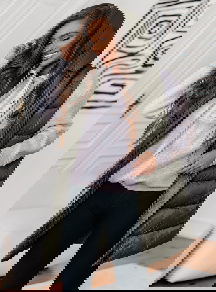 Pikowana kamizelka z kapturem...