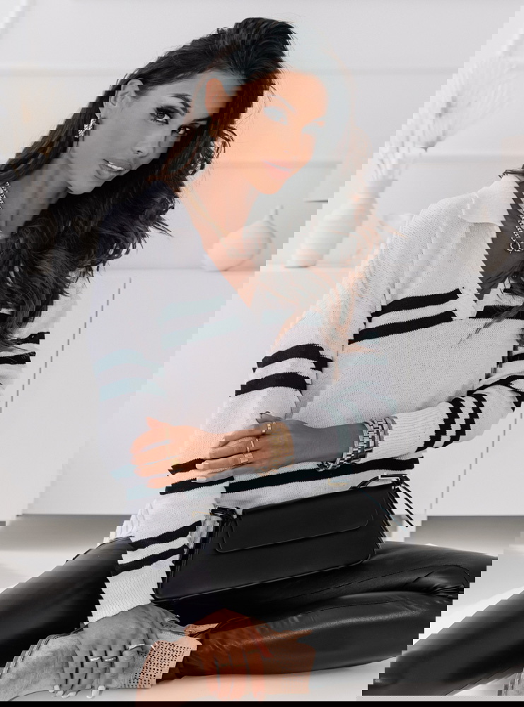 Sweter w paski z dekoltem Lolla - wzór 1