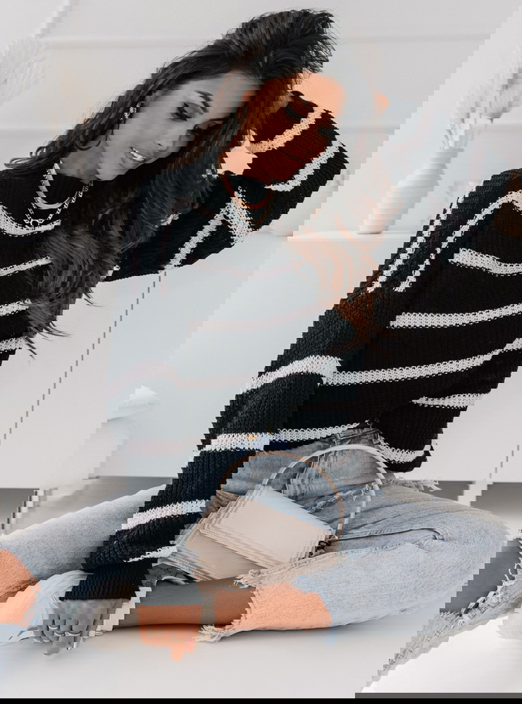 Sweter z półgolfem Moretiaa - wzór 2