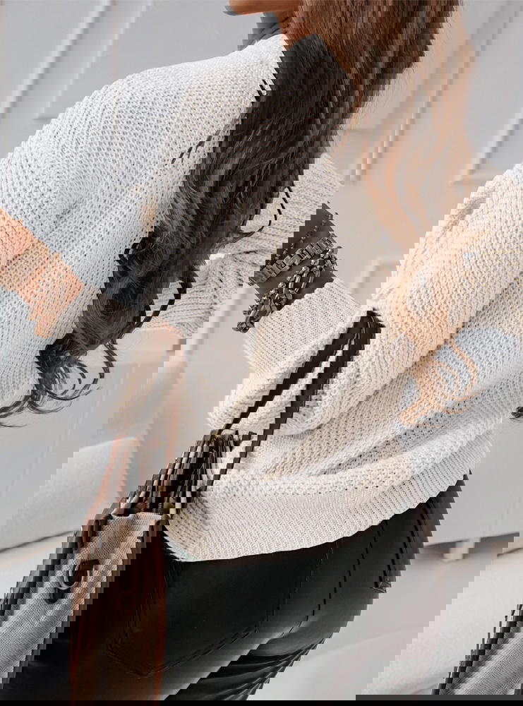 Sweter z perełkami i przeplotem...