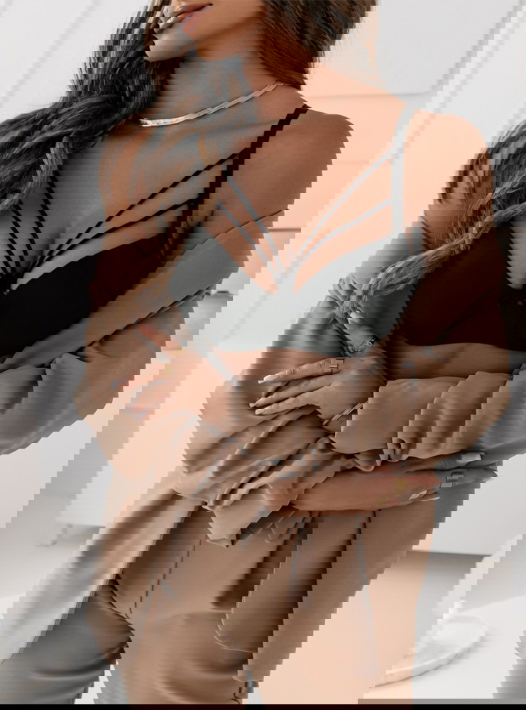 Czarny biustnonosz push-up ze...