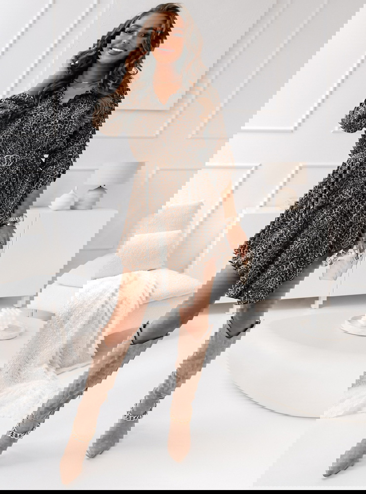 Wzorzysta sukienka koszulowa z...