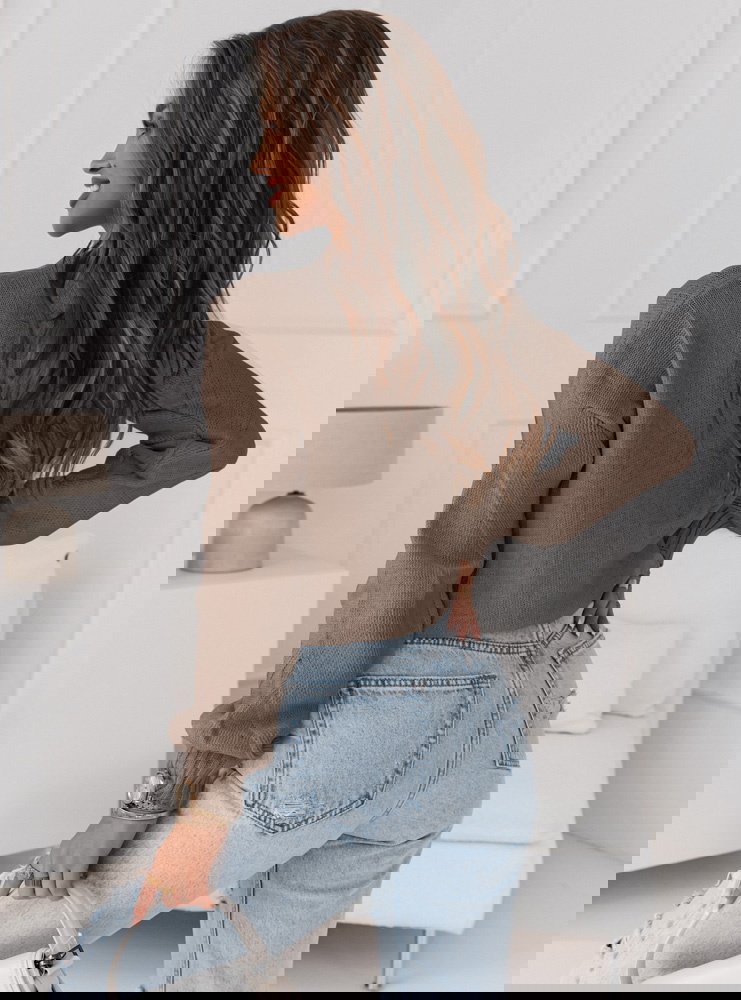 Sweter z ciekawym splotem Olgaa -...