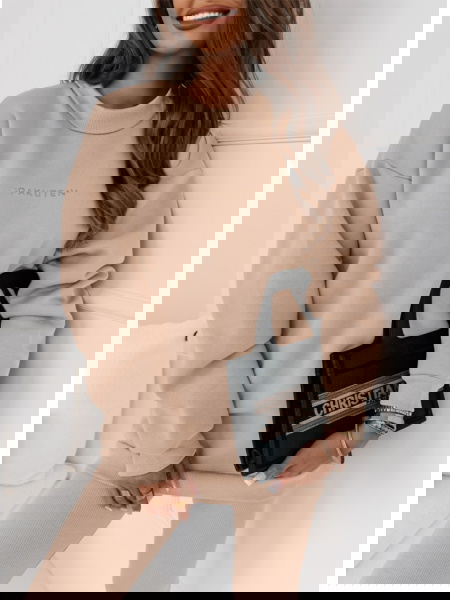 Beżowy komplet logowana... 2