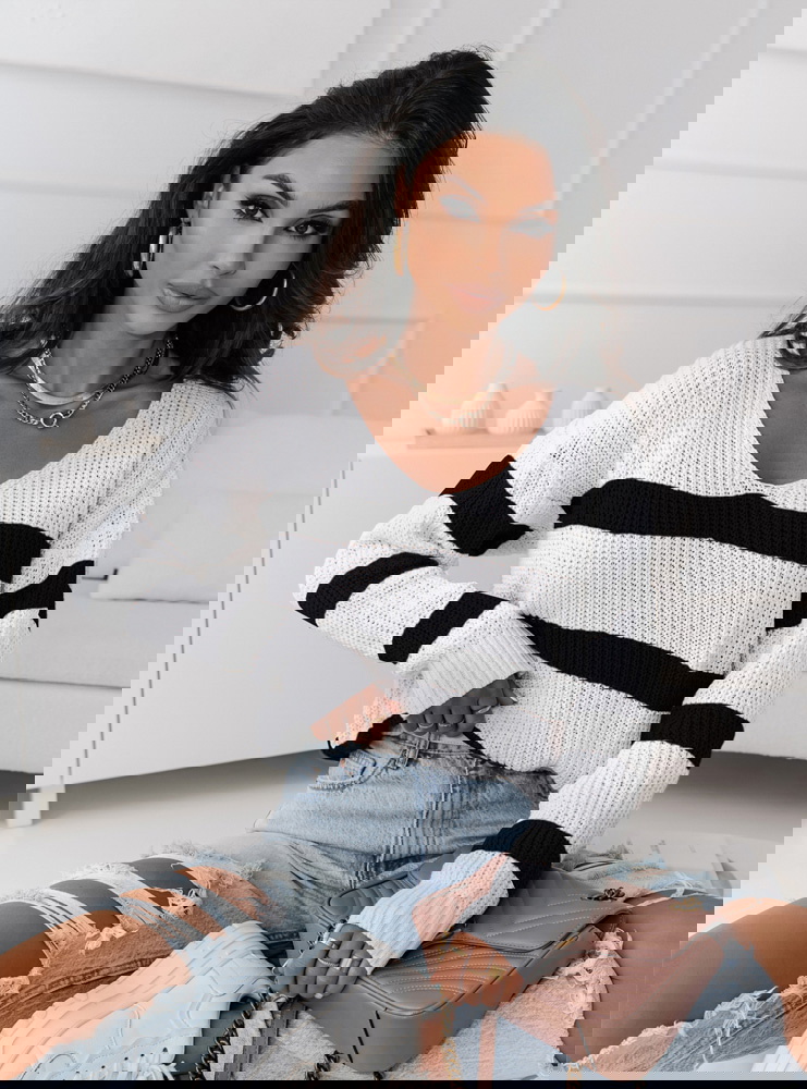 Sweter w paski z dekoltem V Ojella -...