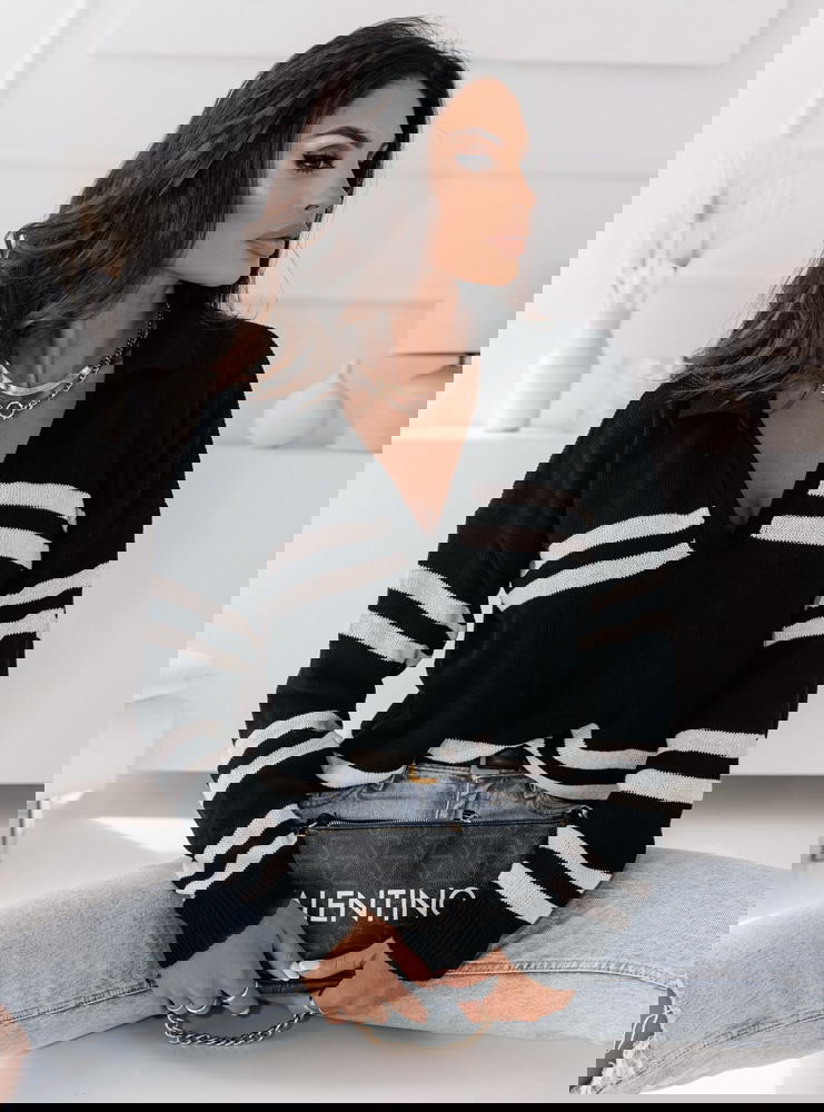 Sweter w paski z dekoltem Lolla - wzór 2