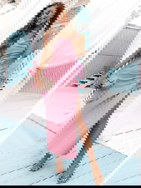 Satynowa długa sukienka na... 2