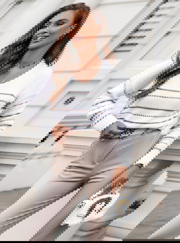 Biały sweter w brązowe paski Koosje -...