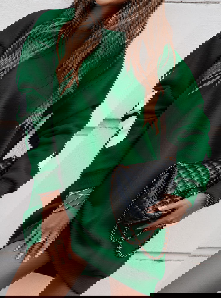 Sukienka dresowa z napisami na...