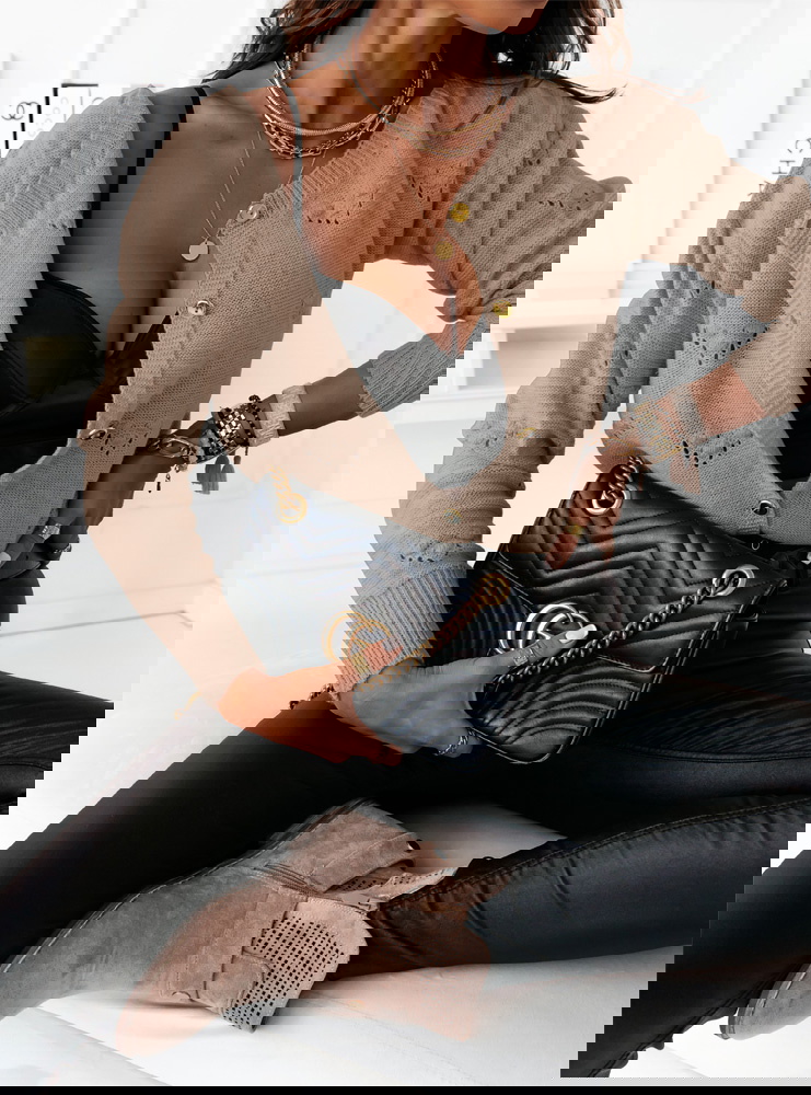 Rozpinany sweterek o ażurowym splocie...