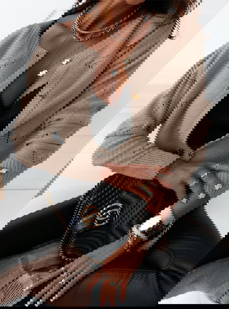 Rozpinany sweterek o ażurowym splocie...