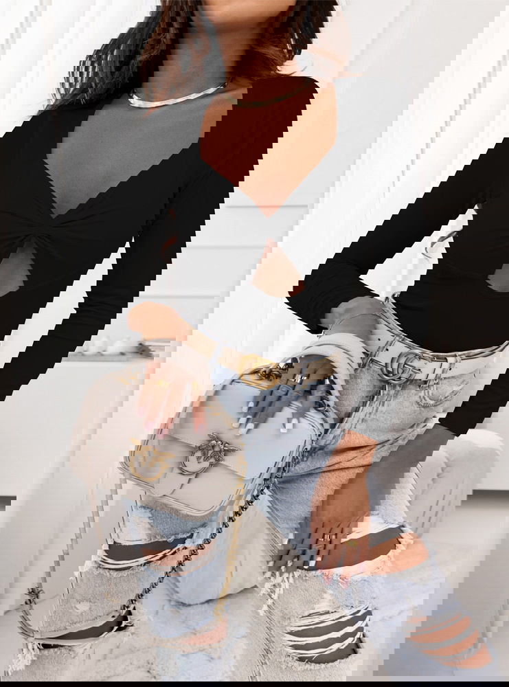 Czarne body z ozdobnym dekoltem Sotira