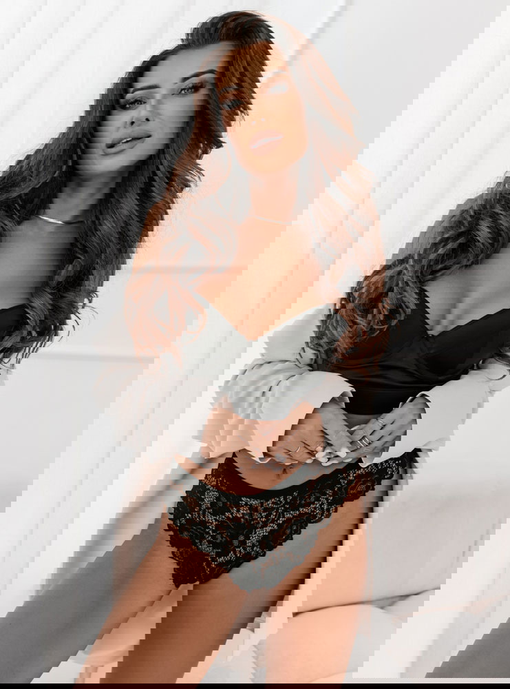 Czarne koronkowe majtki Renata