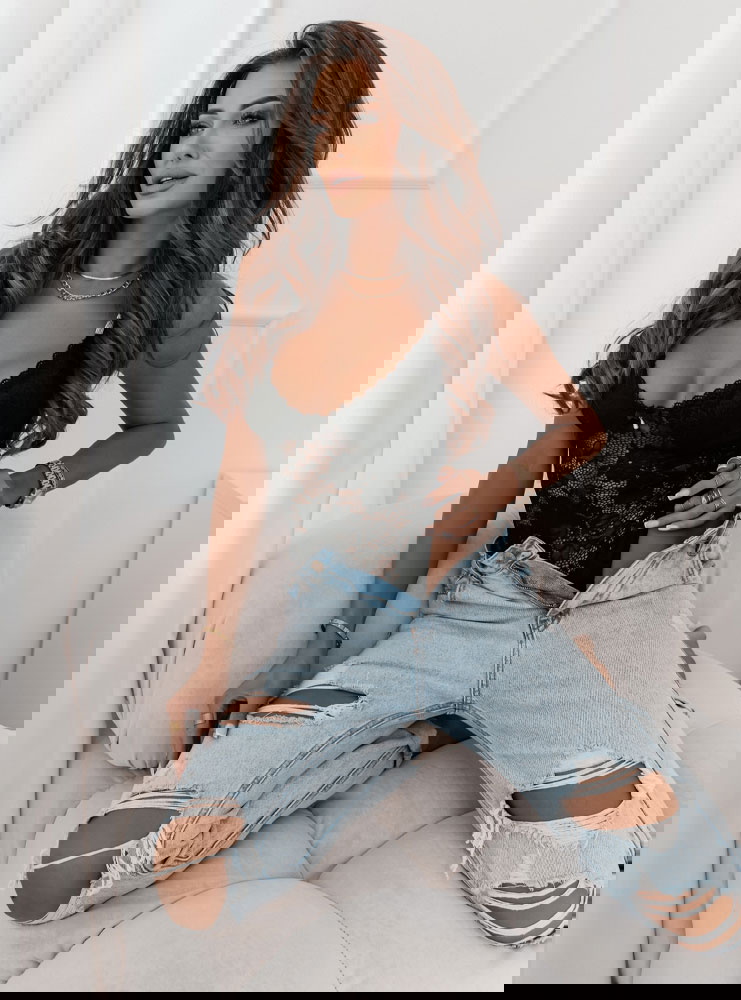 Czarne zmysłowe koronkowe body Gloria