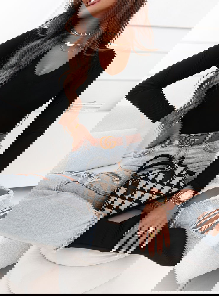 Czarna bluzka z dekoltem Vanda