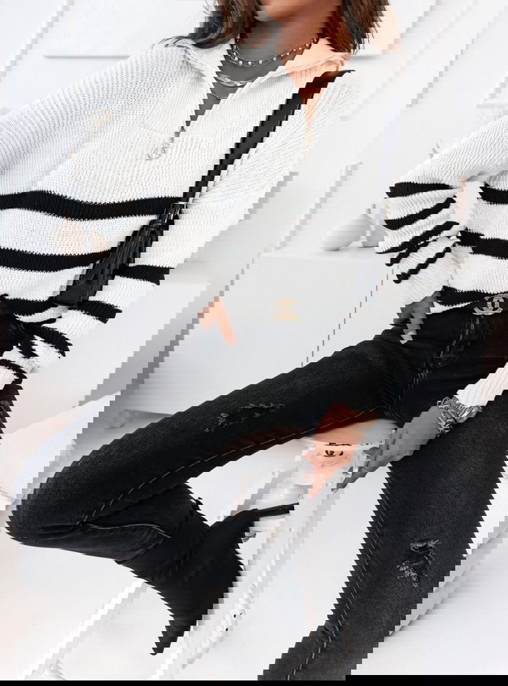 Sweter w paski z wysokim golfem Zilka...