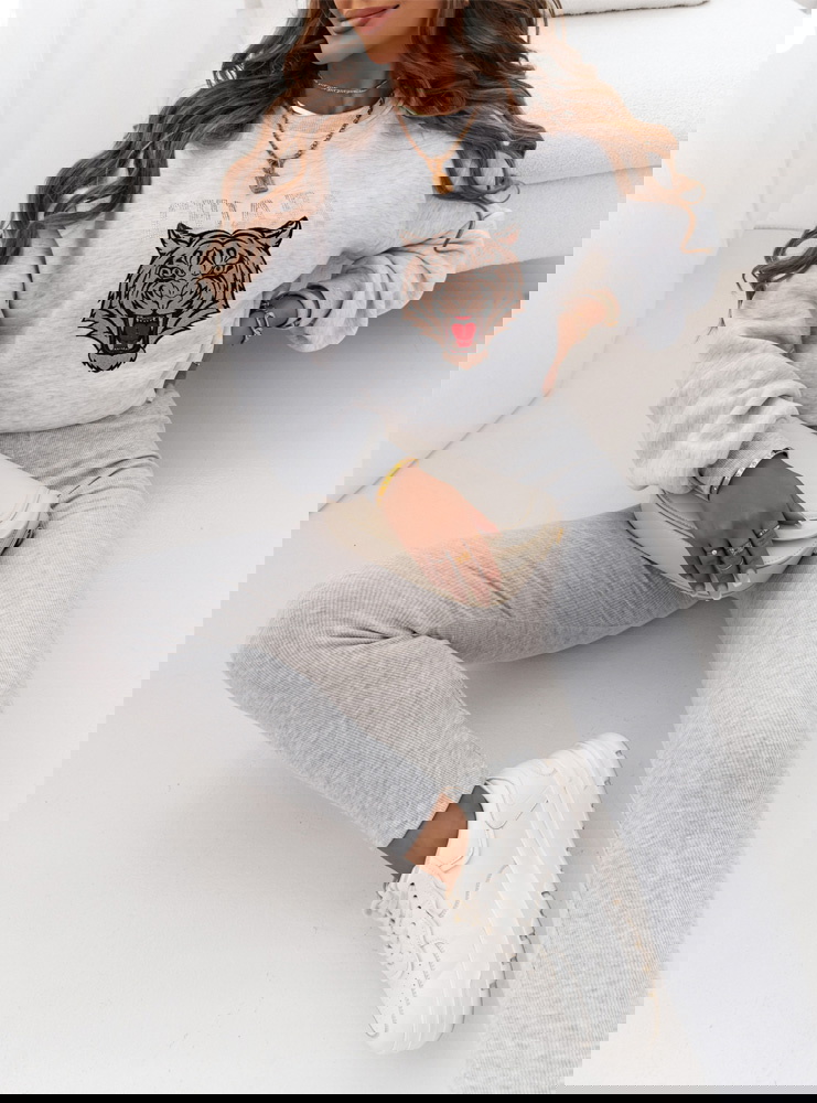 Szary komplet dresowy z legginsami Sorca