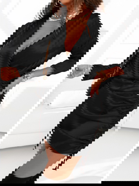 Czarna satynowa sukienka ze... 2